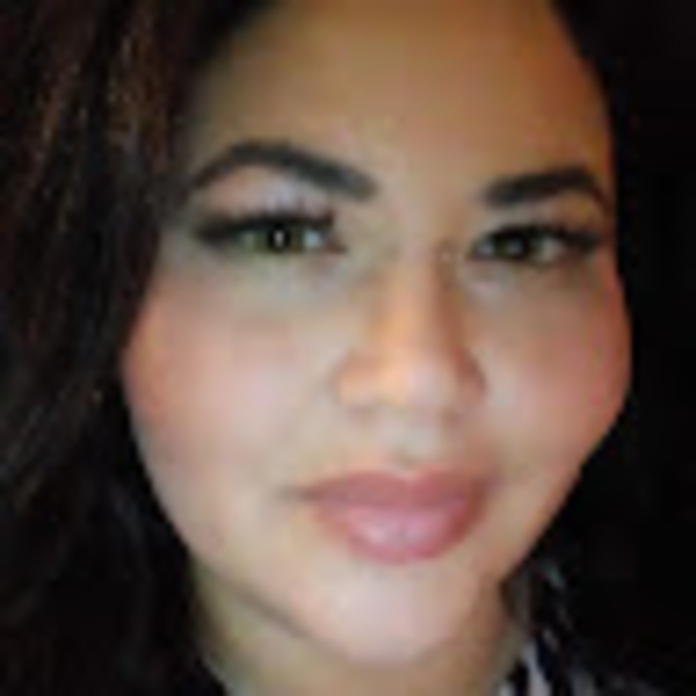 Meet your Posher, Junifer